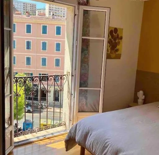 Apartment F3 De Charme Centre