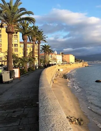 Apartment F3 De Charme Centre