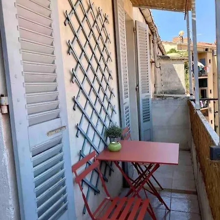 F3 De Charme Centre Ajaccio (Corsica)